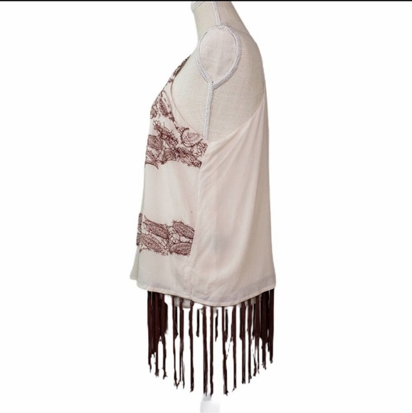 Unique Fringe top - Picture 6 of 7